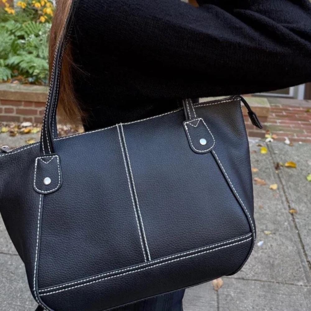 *SOLD* NWT Brandy Melville Purse - Picture 2 of 2